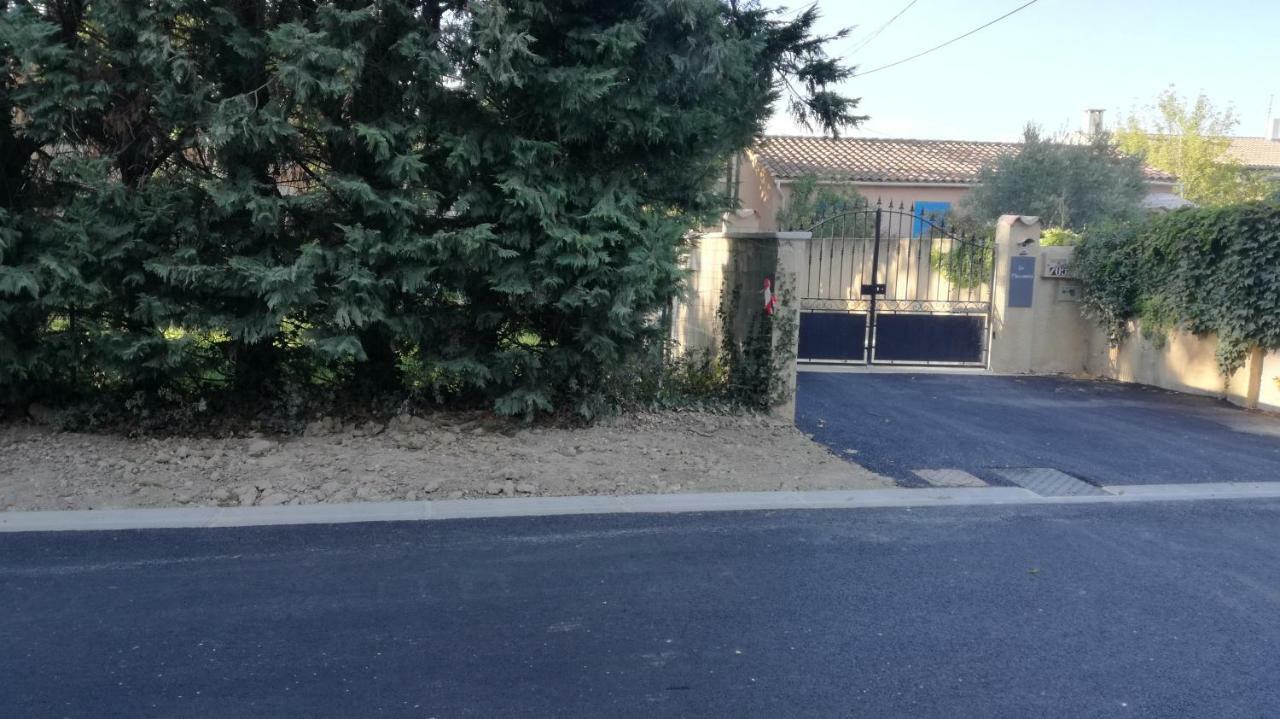 Berne &Michel Panzió Avignon Kültér fotó
