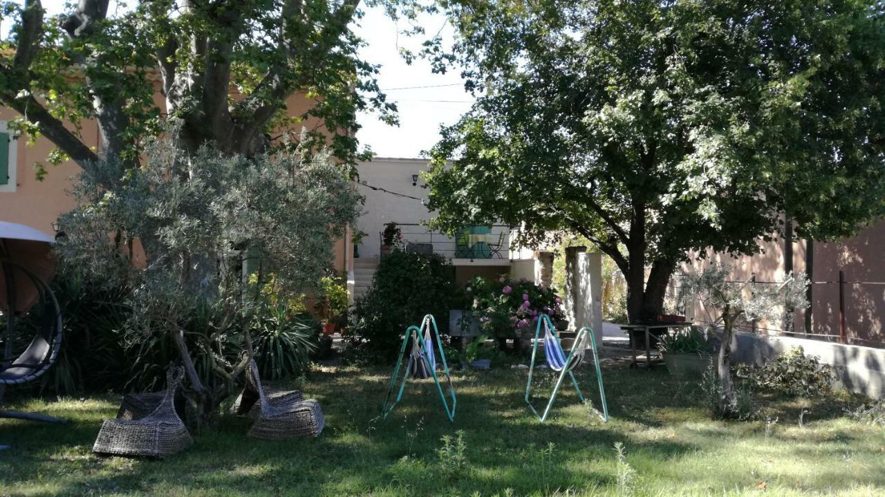 Berne &Michel Panzió Avignon Kültér fotó